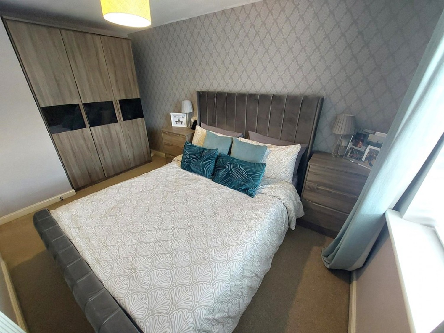 Rayleigh Close, Radcliffe