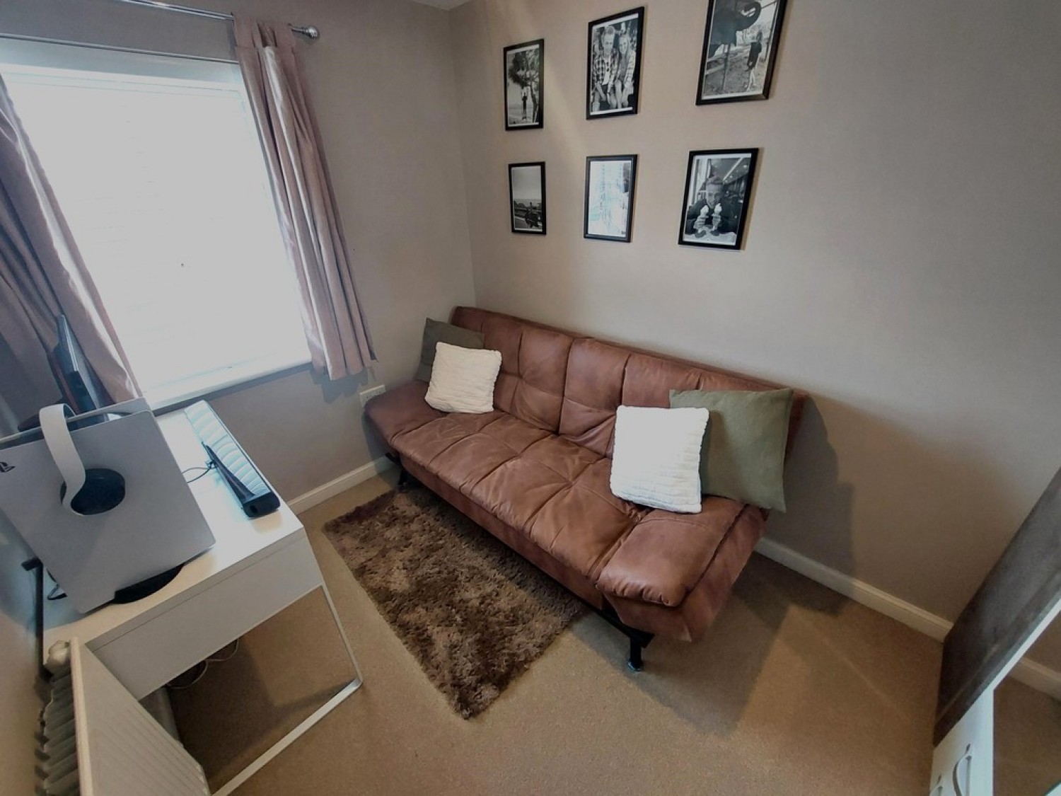 Rayleigh Close, Radcliffe