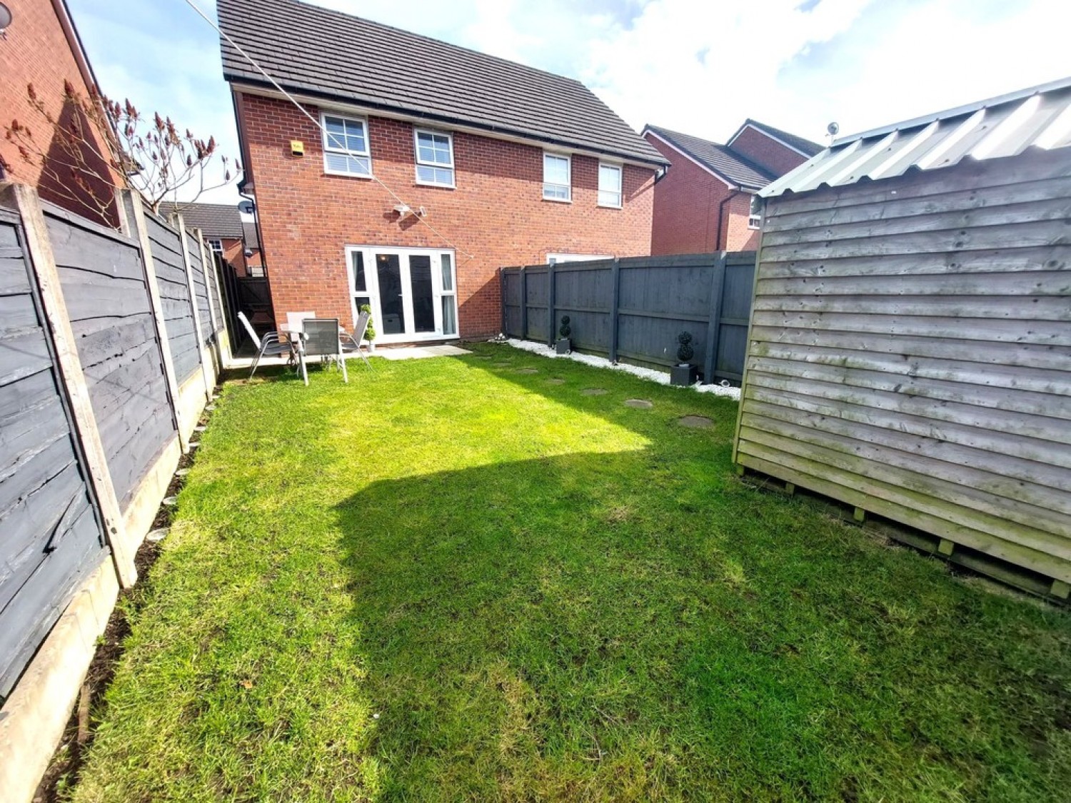 Rayleigh Close, Radcliffe