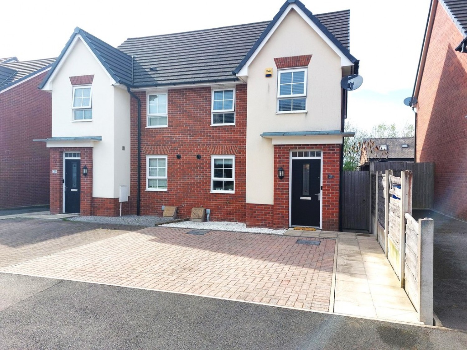 Rayleigh Close, Radcliffe