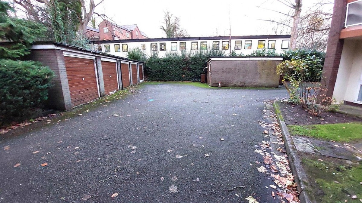 Leicester Court, Salford, M7