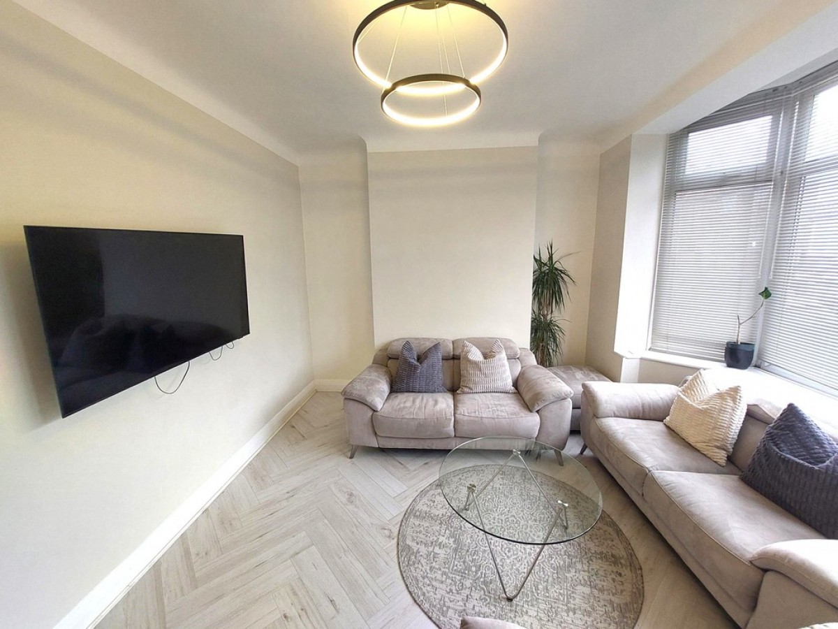 Heaton Street, Prestwich, M25