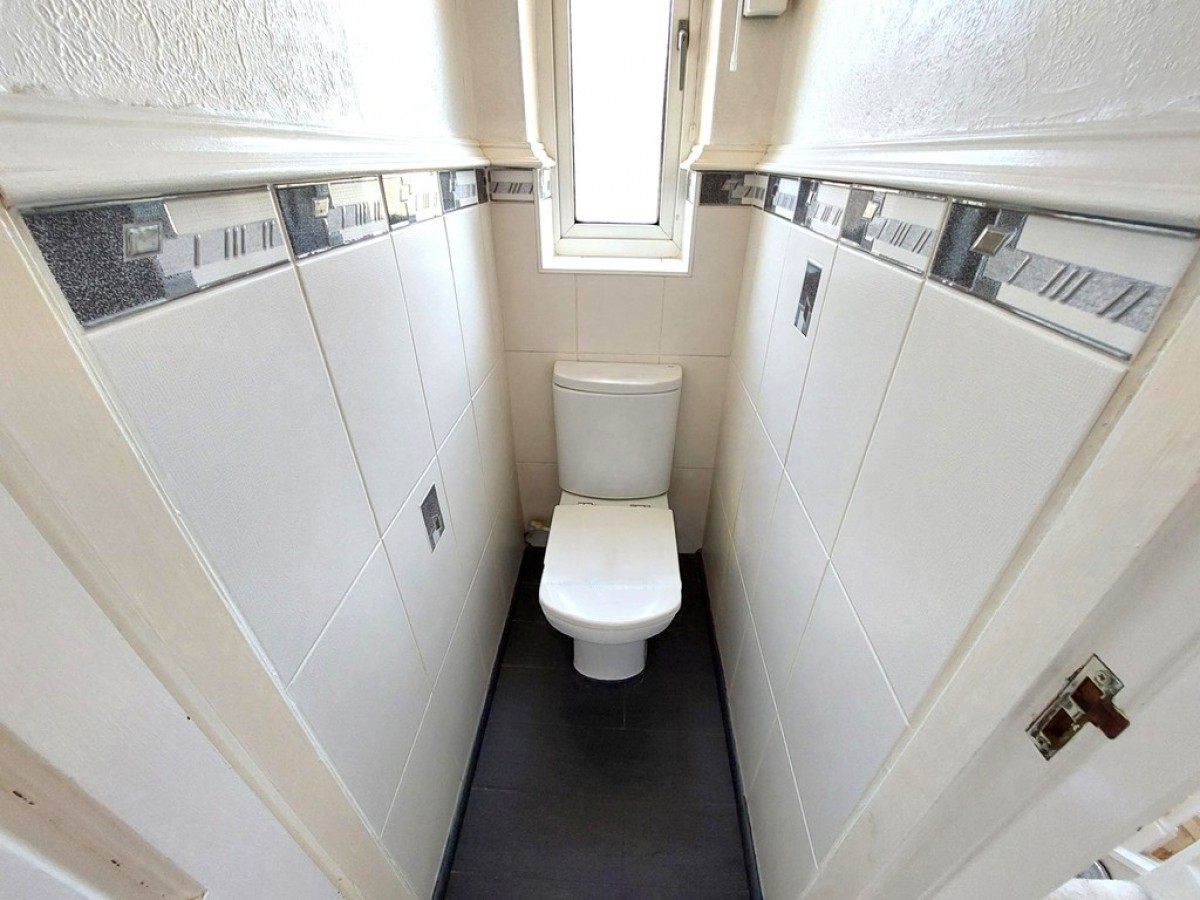 Sunnyfield Road, Prestwich, M25