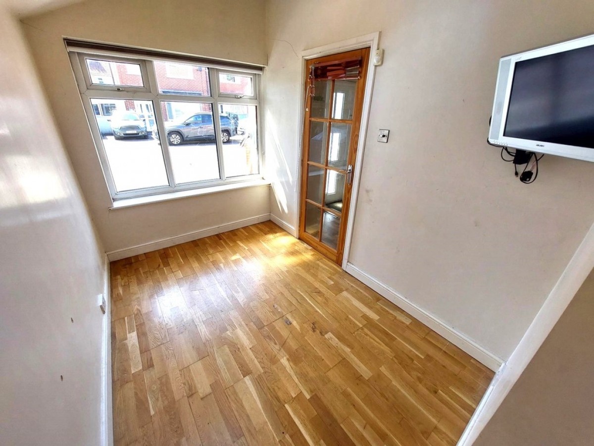 Sunnyfield Road, Prestwich, M25