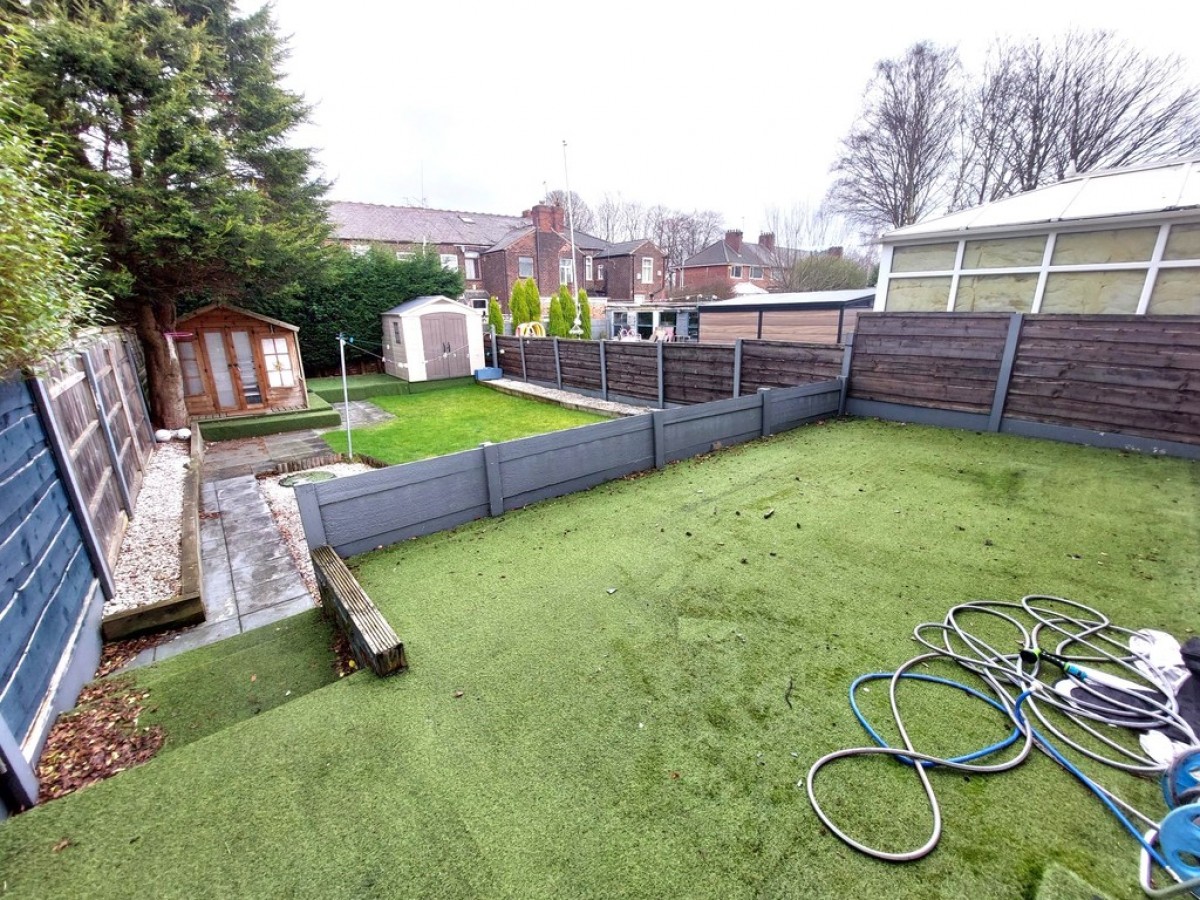 Errol Avenue, Blackley, M9