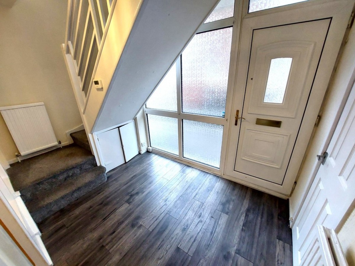 Woodhall Avenue, Whitefield, M45