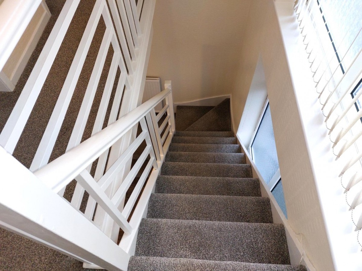 Woodhall Avenue, Whitefield, M45