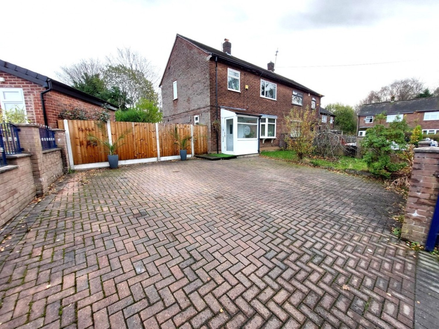 3 bedroom House for Sale Northurst Drive, Crumpsall, M8