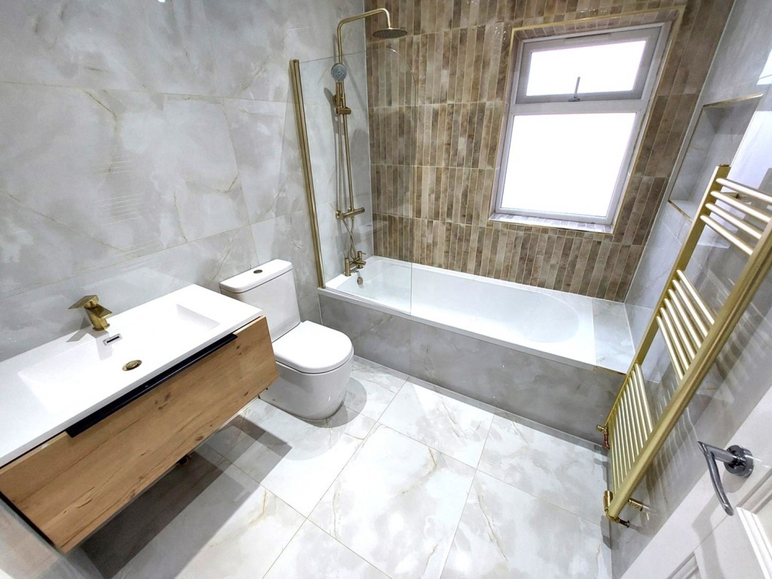 4 bedroom House in Blackley New Road, Blackley, M9