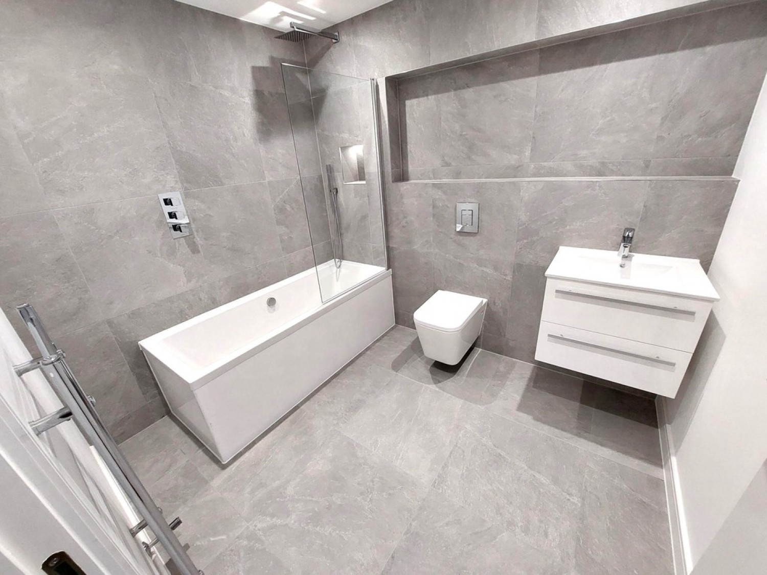 4 bedroom House for Sale Bury Old Road, Salford, M7