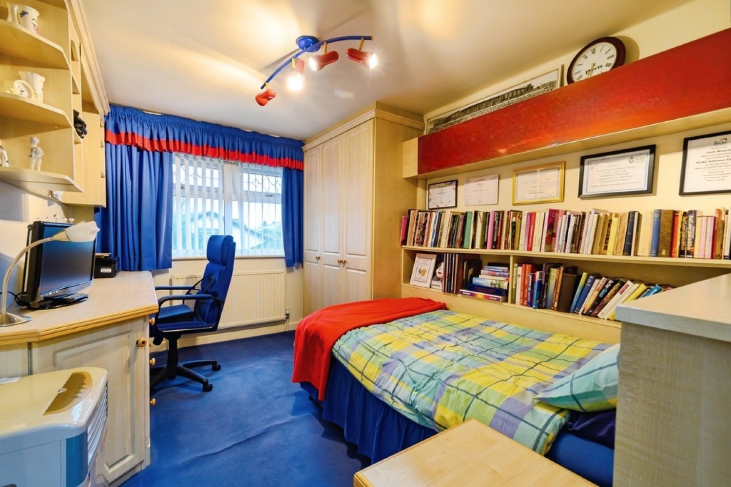 Ten Acre, Whitefield, M45