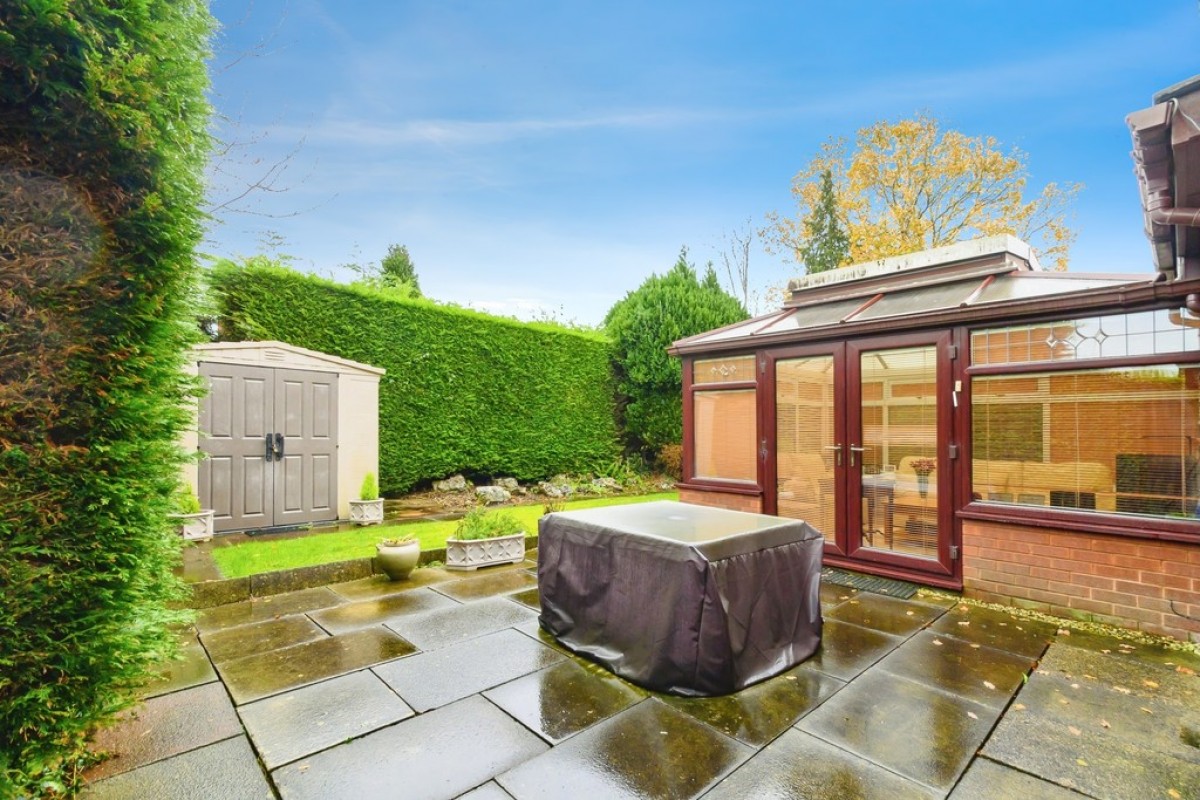 Ten Acre, Whitefield, M45