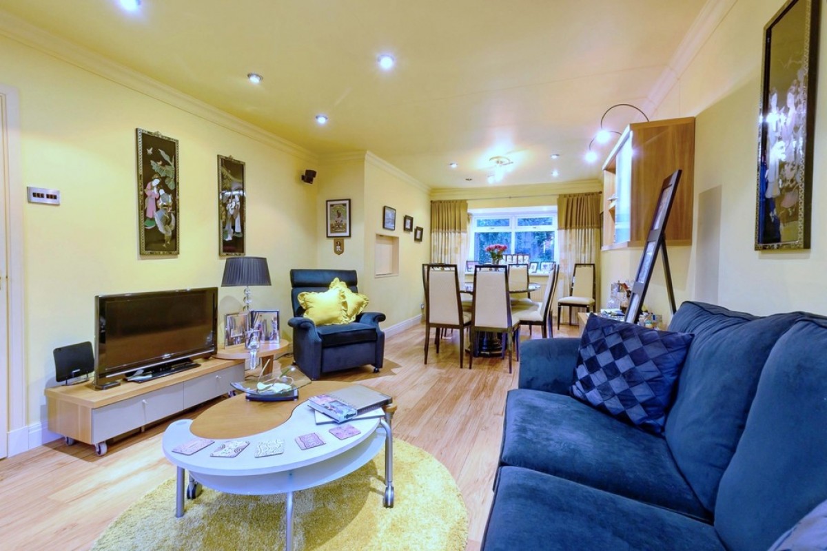 Ten Acre, Whitefield, M45