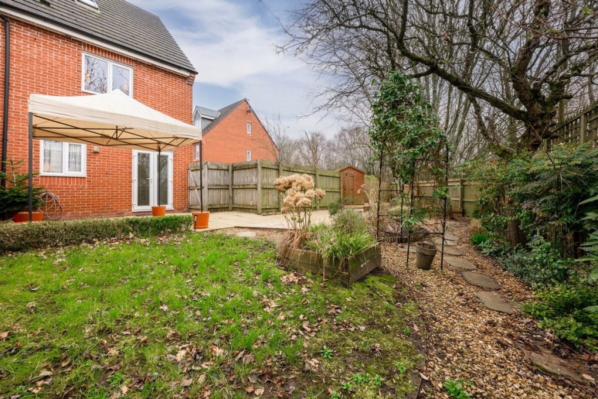 Racecourse Way, Salford, M7 3AA