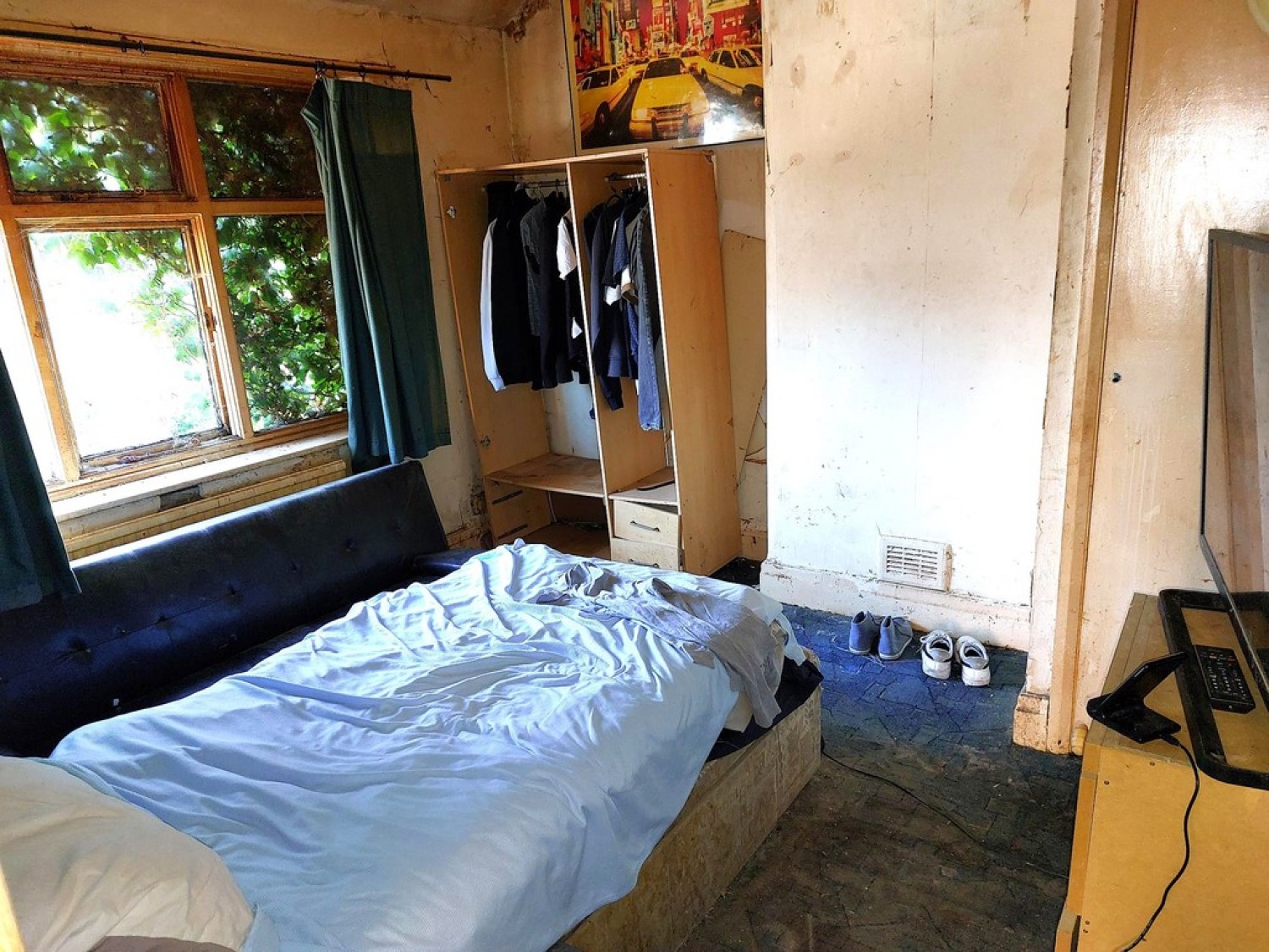 3 bedroom House for Auction Rutland Avenue, Stretford, M16