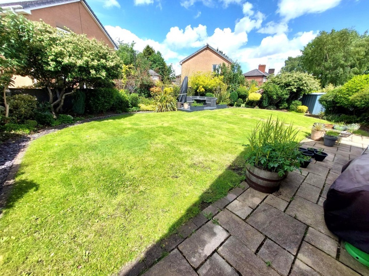 Chanters Close, Blackley, M9