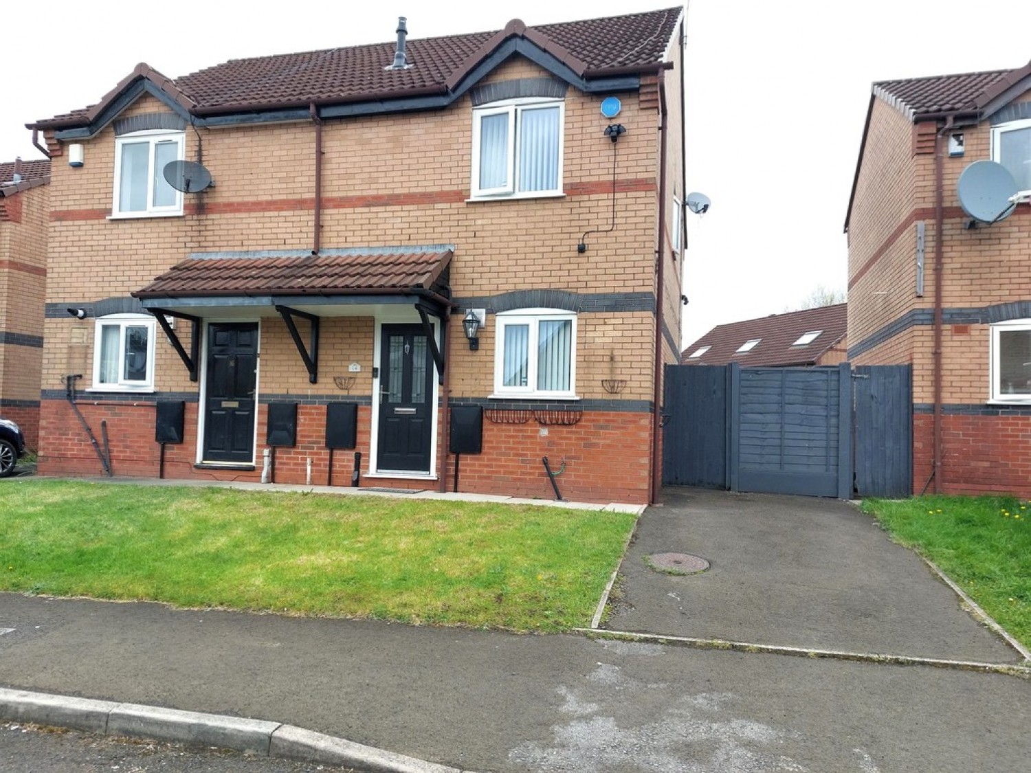 2 bedroom House for Letting St Heliers Drive, Salford