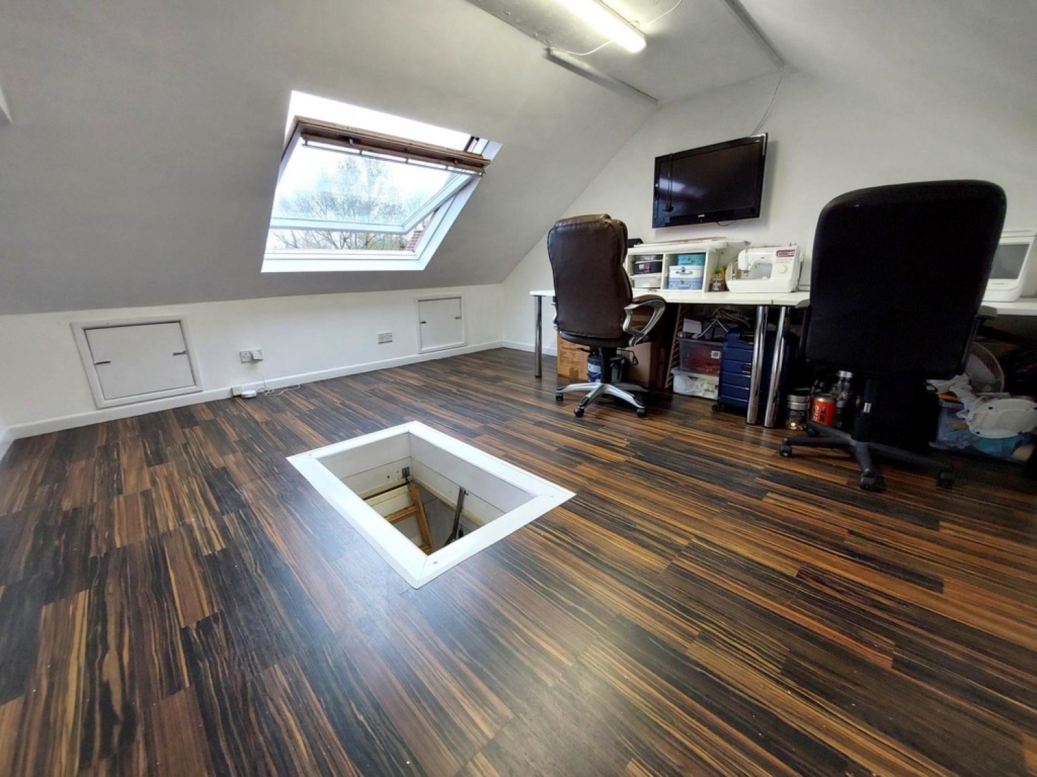 2 bedroom House for Letting St Heliers Drive, Salford