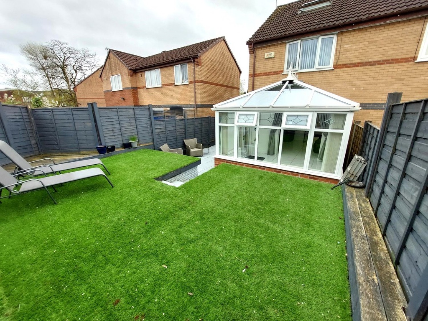 2 bedroom House for Letting St Heliers Drive, Salford