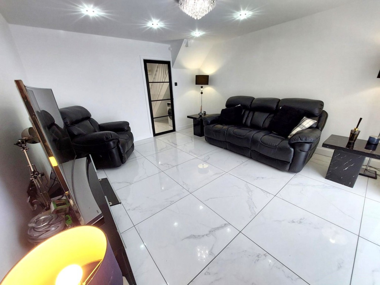 2 bedroom House for Letting St Heliers Drive, Salford