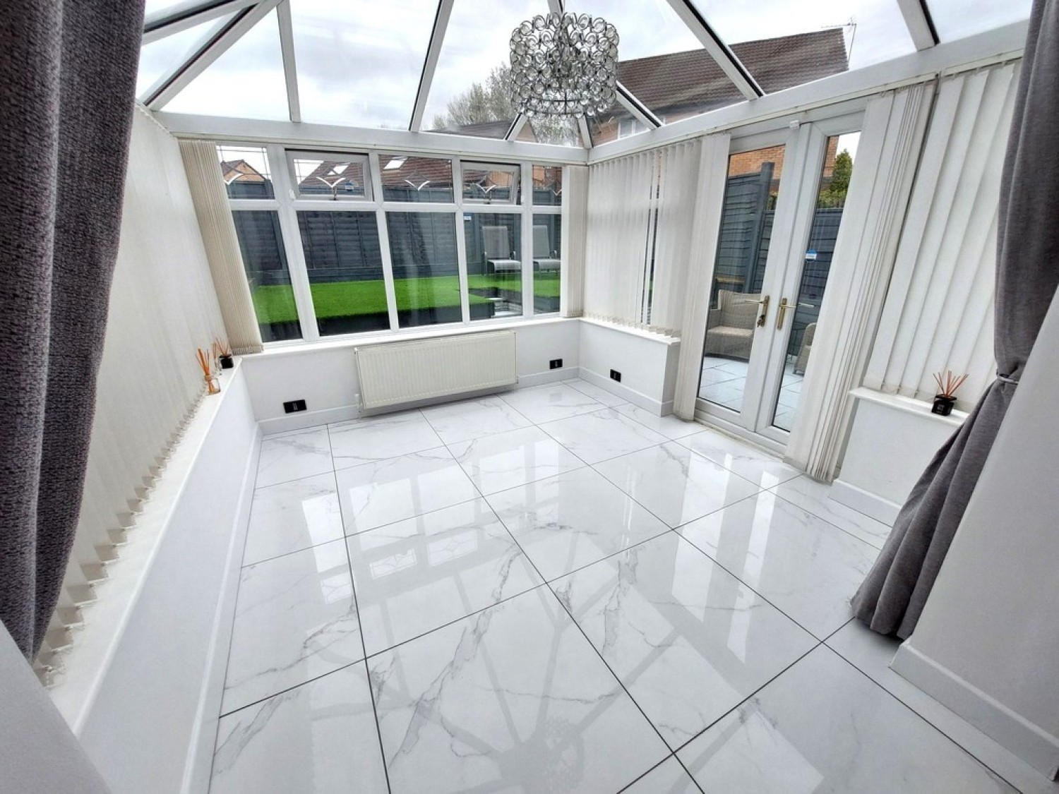 2 bedroom House for Letting St Heliers Drive, Salford