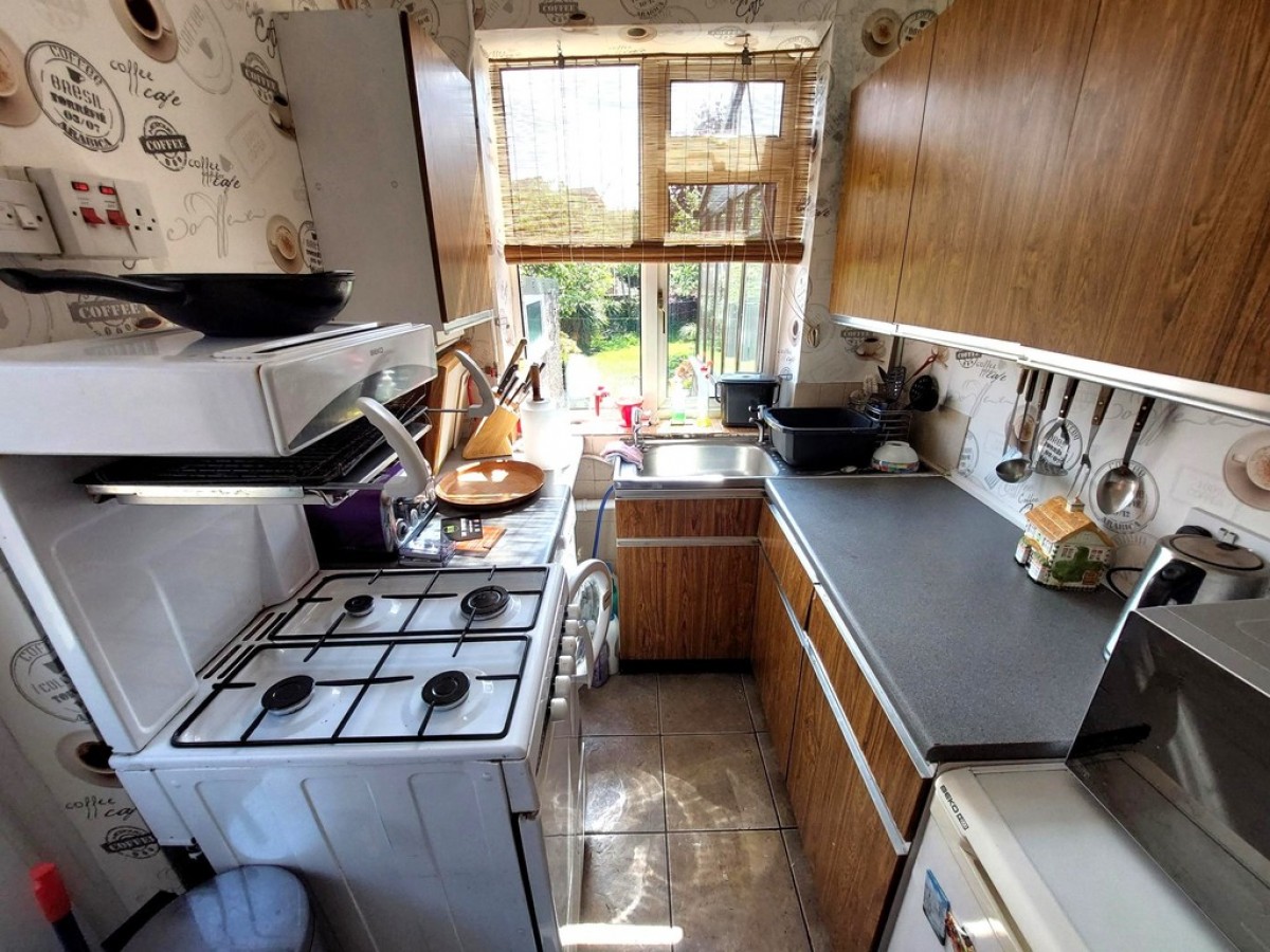 Agecroft Road West, Prestwich, M25