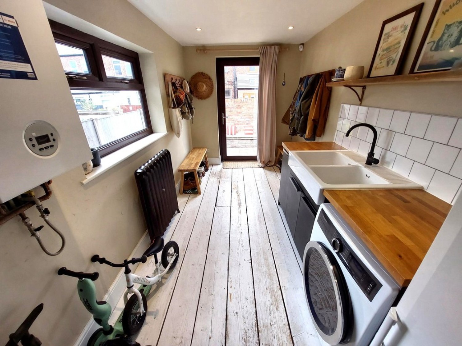 2 bedroom House for Sale Elizabeth Street, Prestwich, M25
