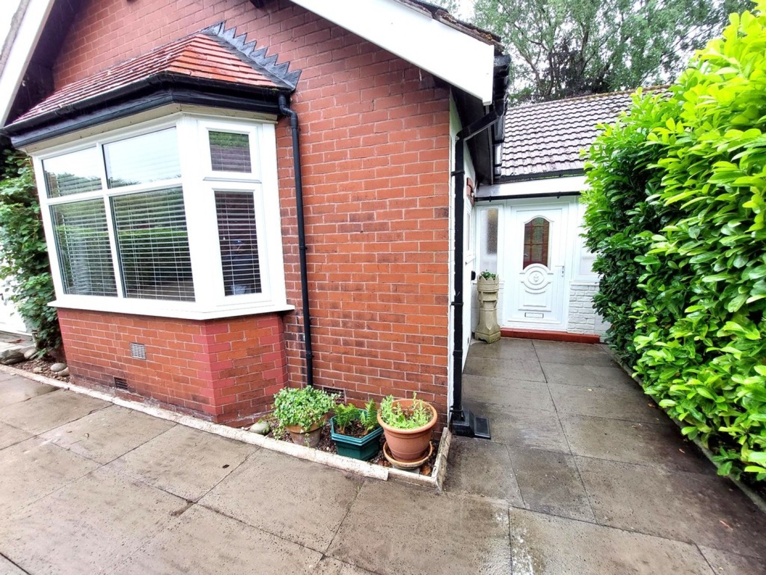 2 bedroom Bungalow for Sale Moor Lane, Salford, M7