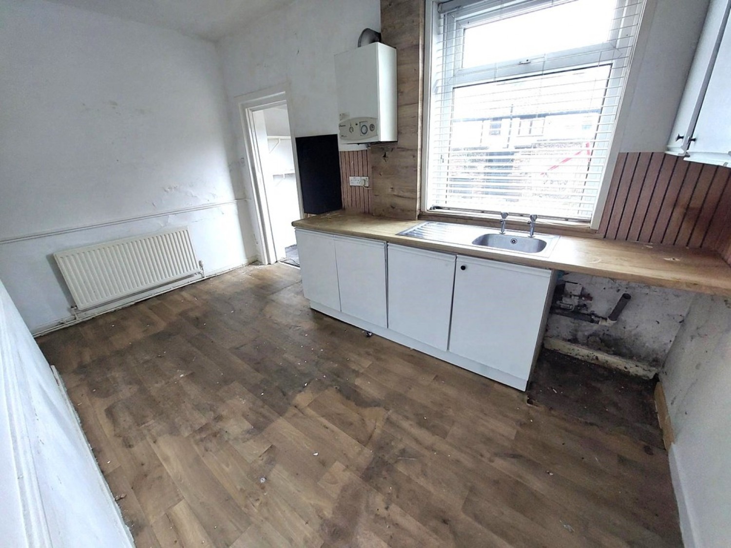 2 bedroom House for Sale York Street, Whitefield, M45