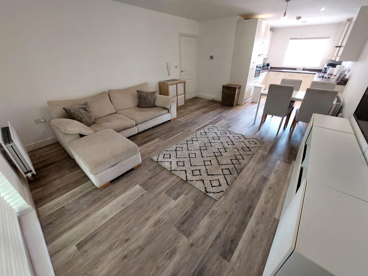 2 bedroom Flat for Letting Baytree Court, Woodland View, Prestwich