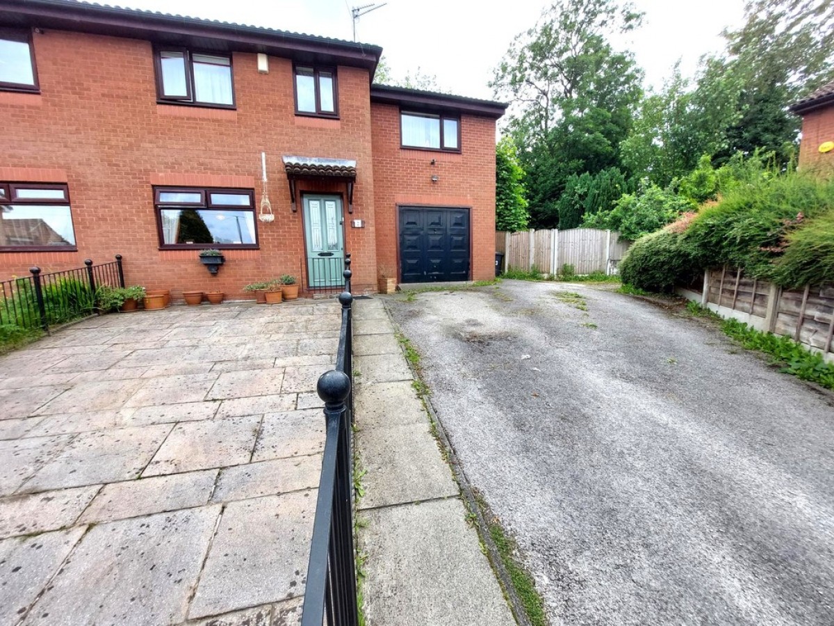 Ralston Close, Salford, M7