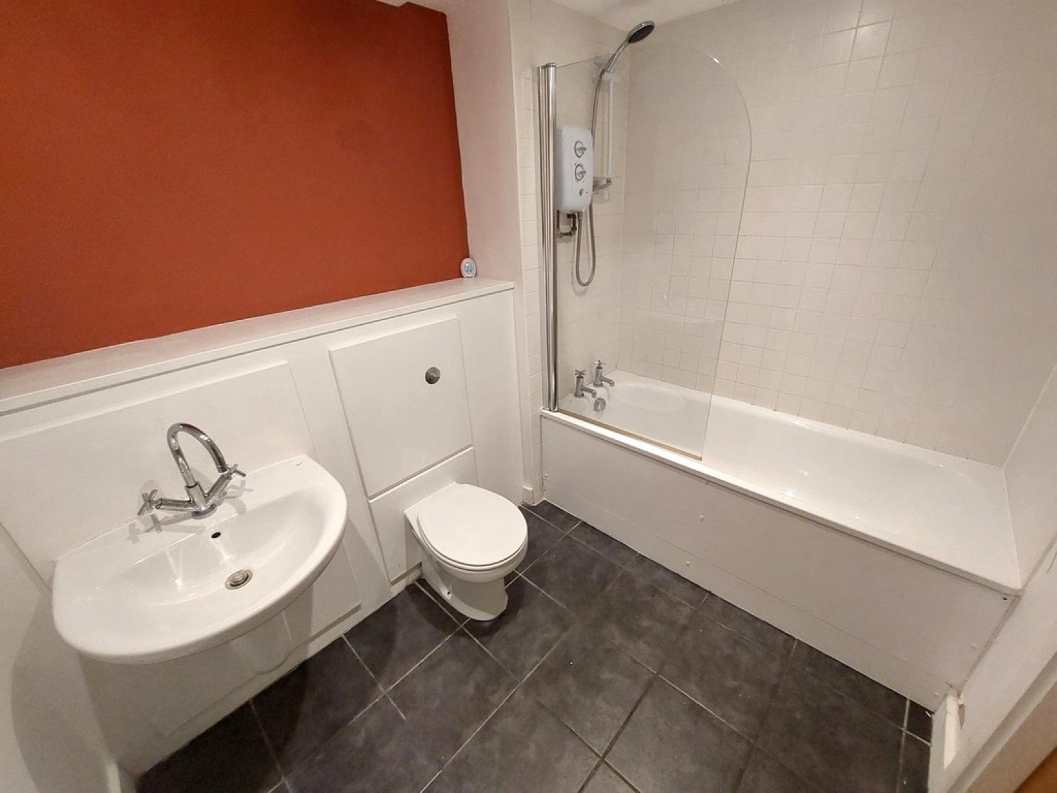 2 bedroom Flat for Sale Tower 4, Apt 12 Lakeside Rise, Blackley, M9