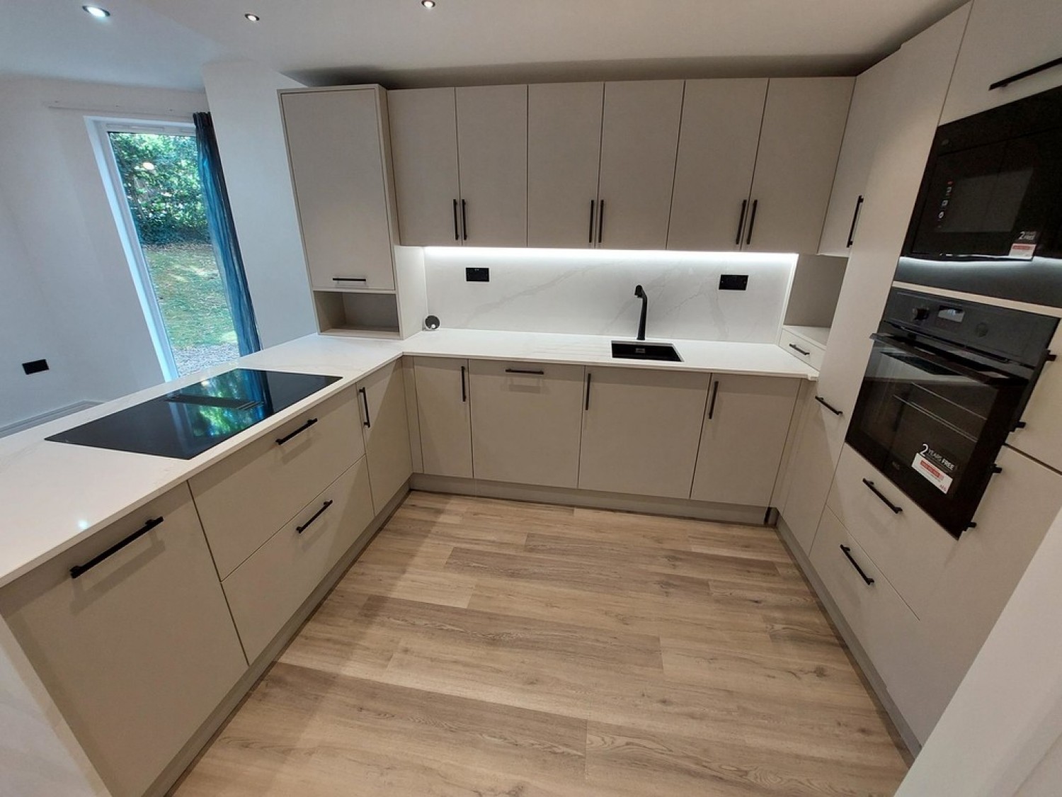 2 bedroom Flat for Letting Hornby Lodge, Prestwich Park Road South, Prestwich