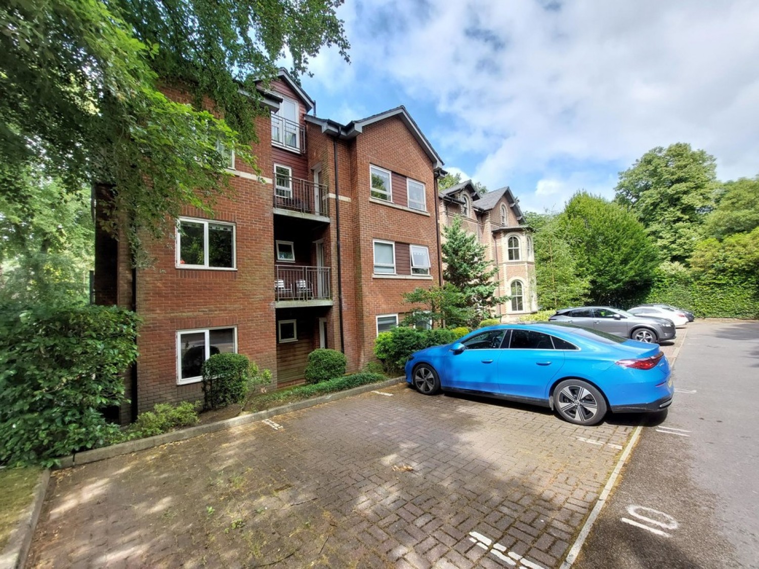 2 bedroom Flat for Letting Hornby Lodge, Prestwich Park Road South, Prestwich