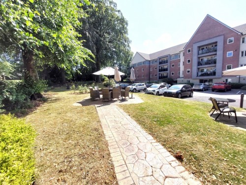 Broadfield Court, Prestwich, M25