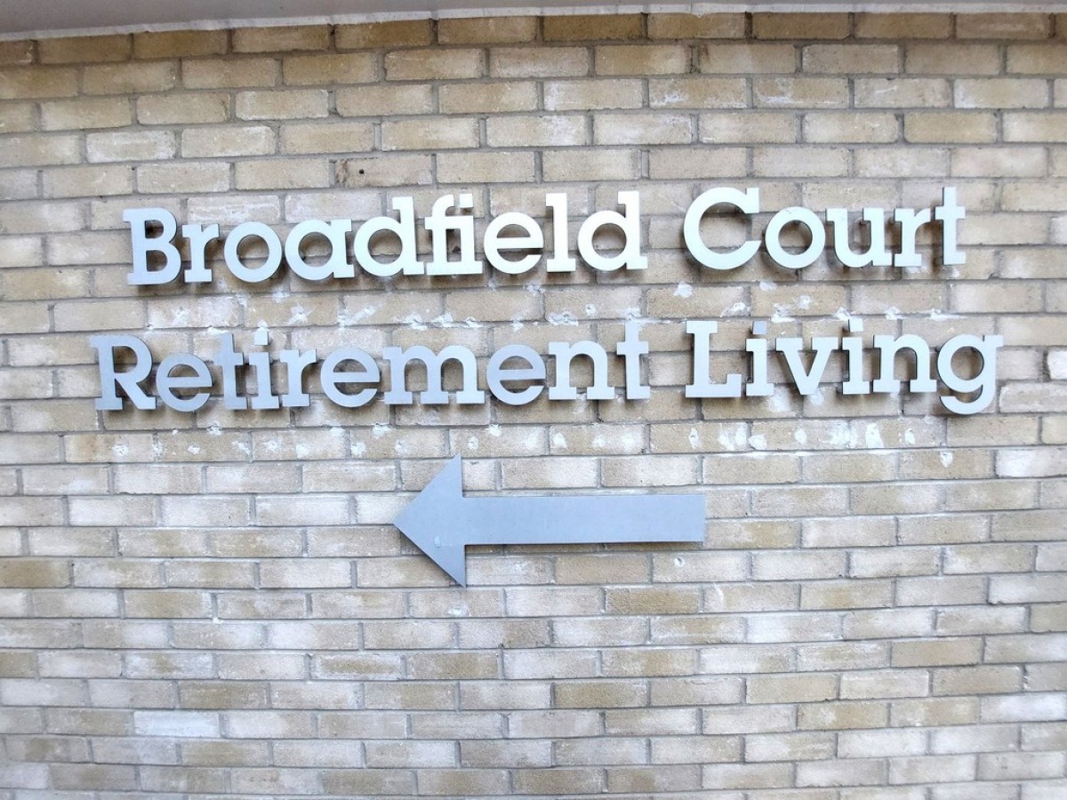 Broadfield Court, Prestwich, M25