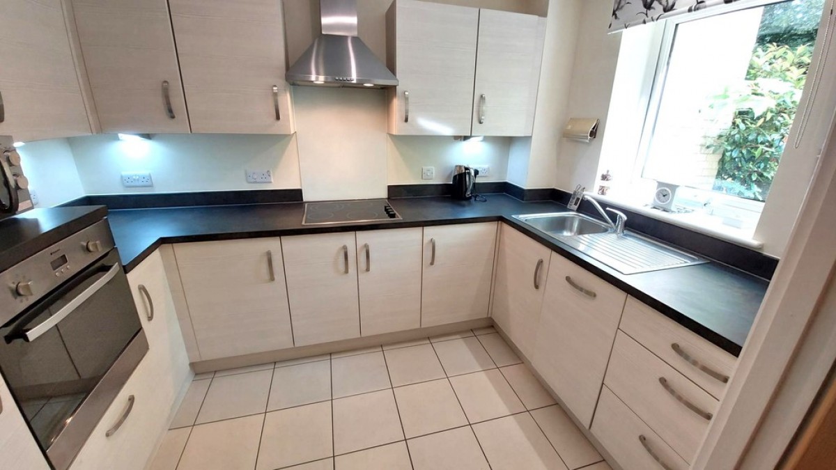Broadfield Court, Prestwich, M25