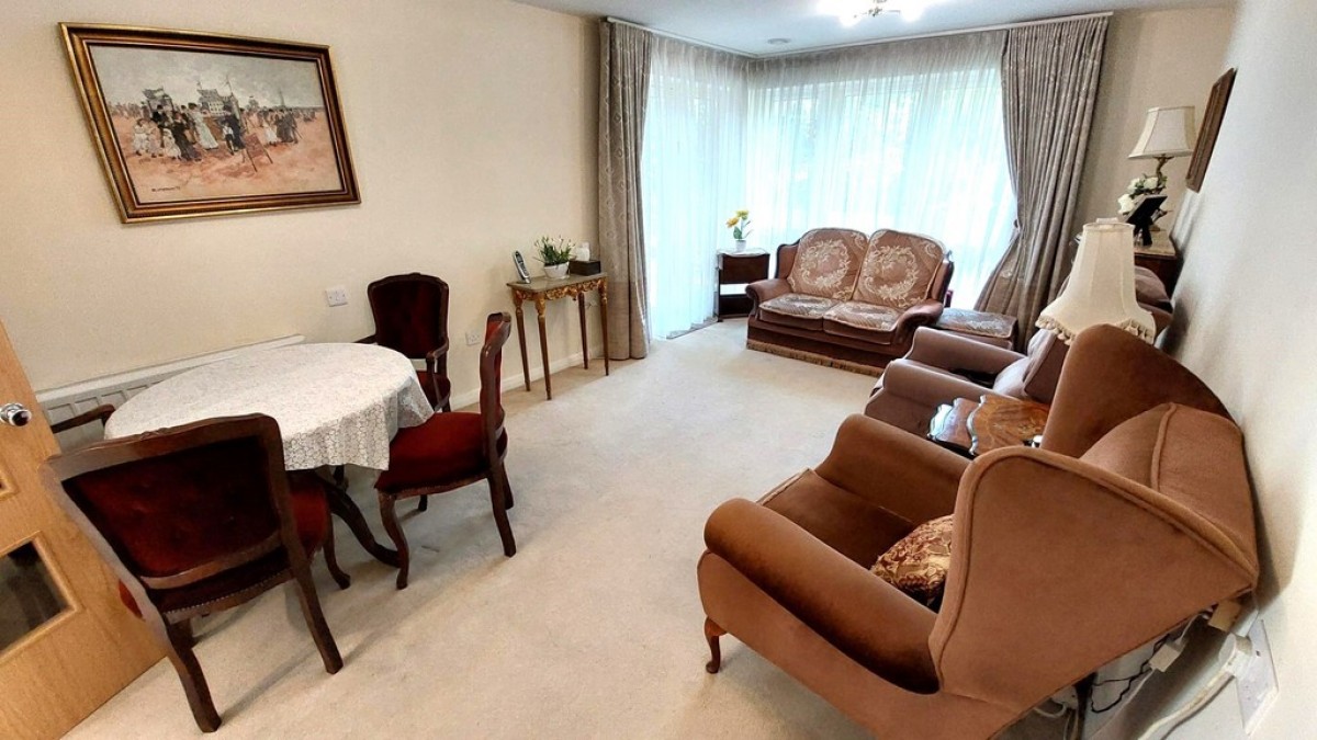 Broadfield Court, Prestwich, M25