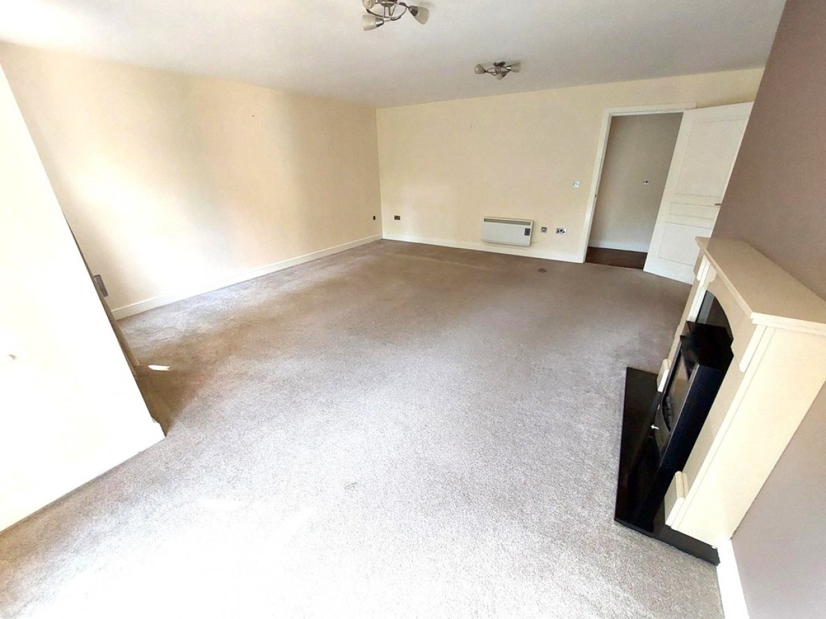 Thorndyke Gardens, Prestwich, M25