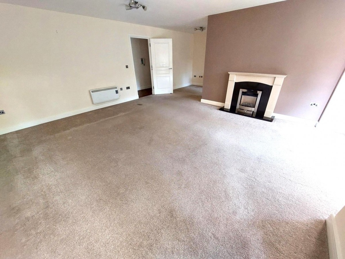 Thorndyke Gardens, Prestwich, M25