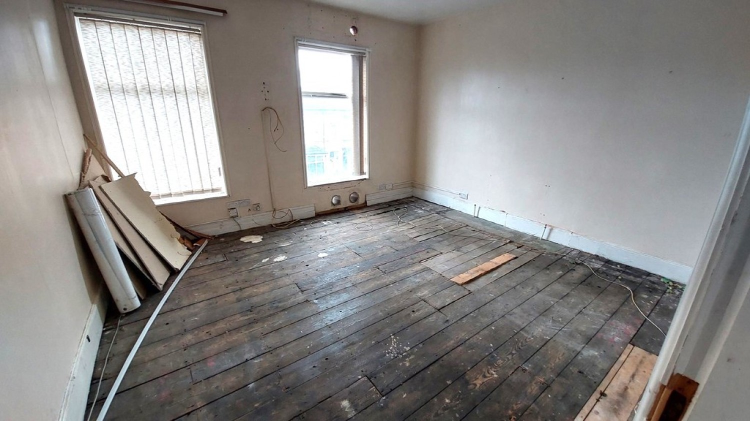 2 bedroom House for Sale Parkhill Avenue, Crumpsall, M8