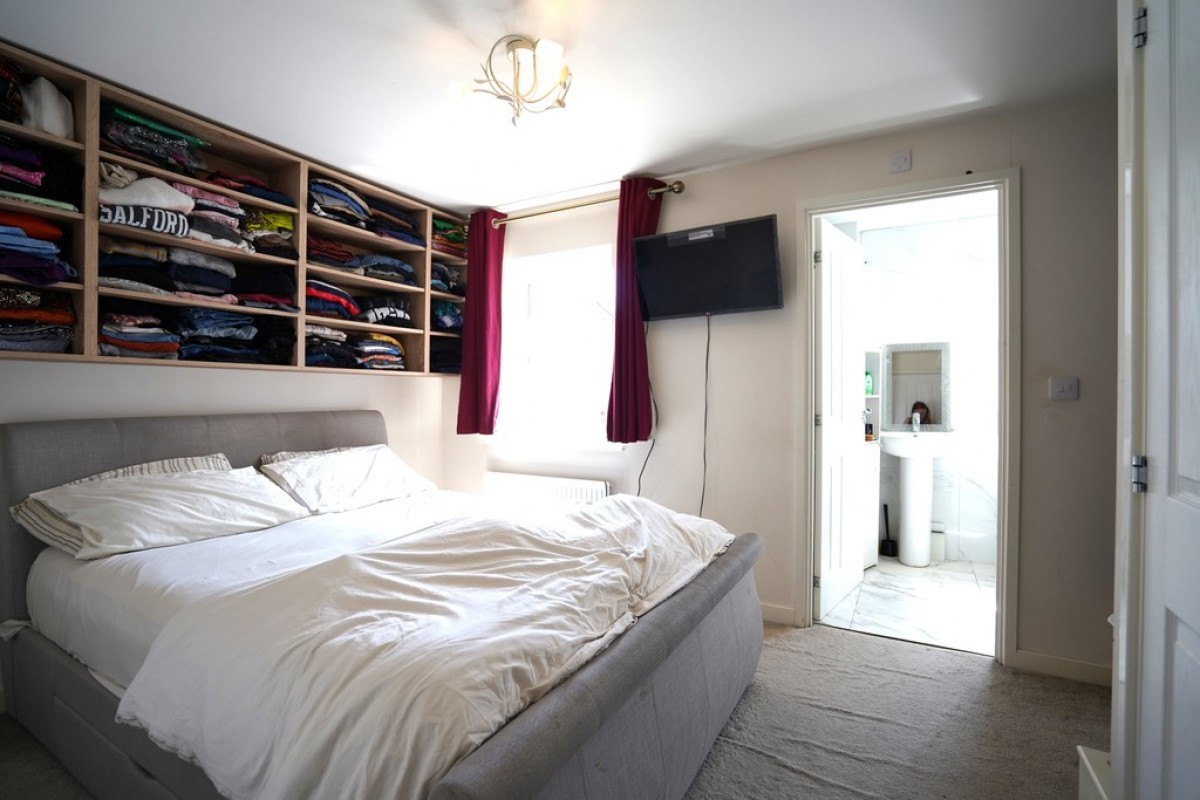 Scott Hetherington Way, Middleton, M24