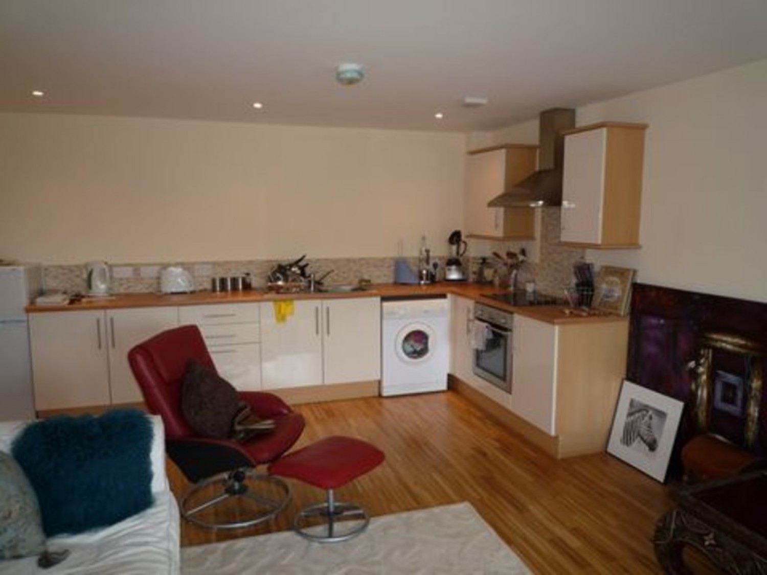 2 bedroom Flat for Letting Laura Ashley House, Shipley