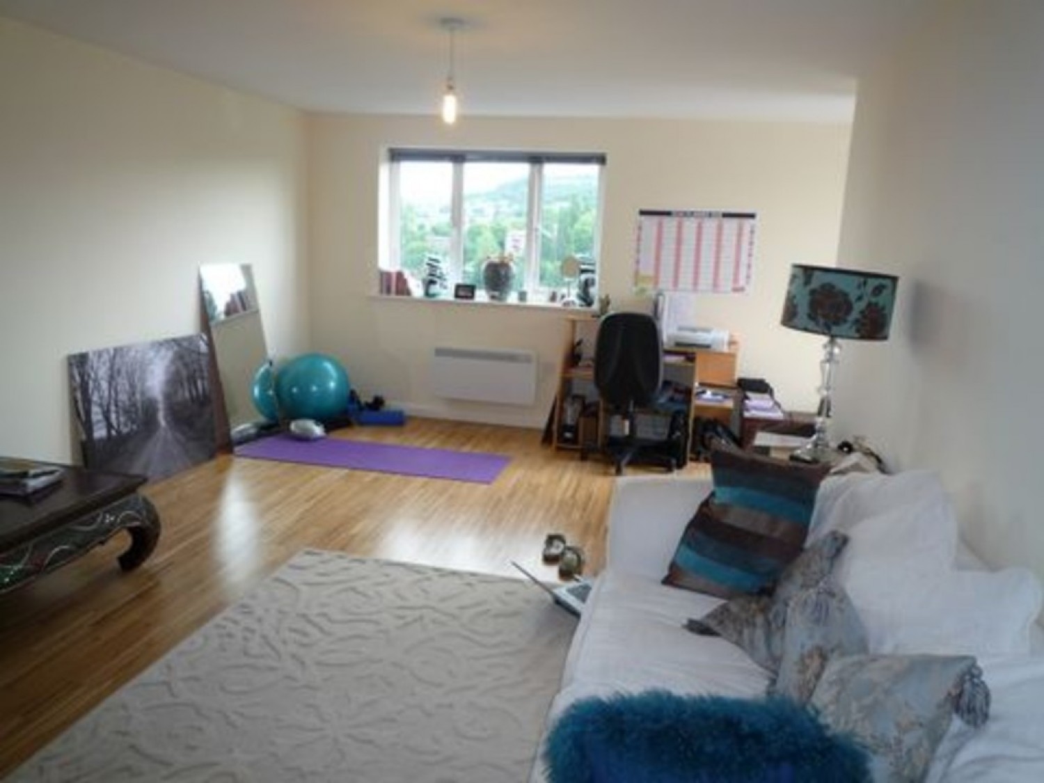 2 bedroom Flat for Letting Laura Ashley House, Shipley