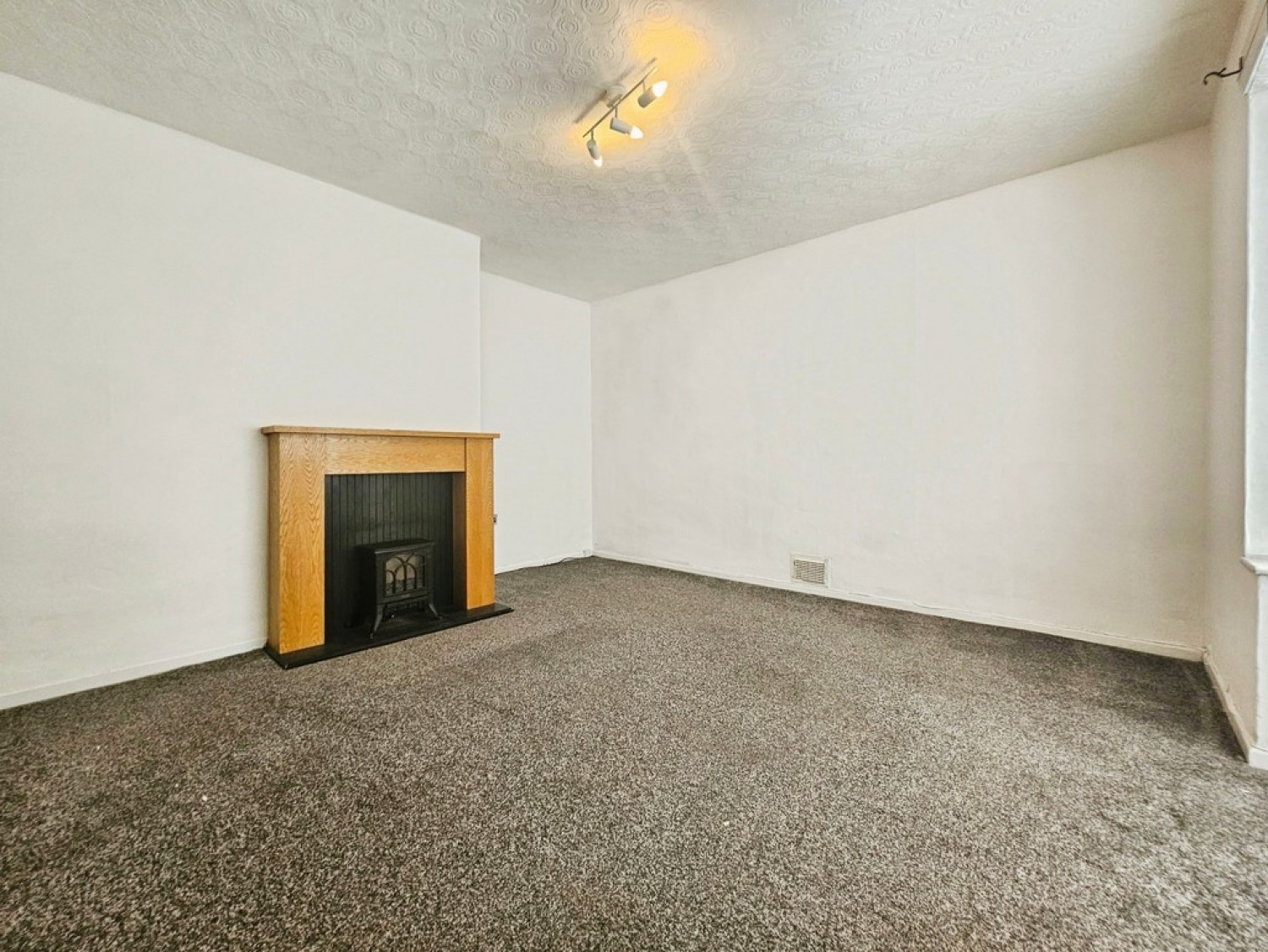 4 bedroom House for Letting Rowantree Drive, Idle