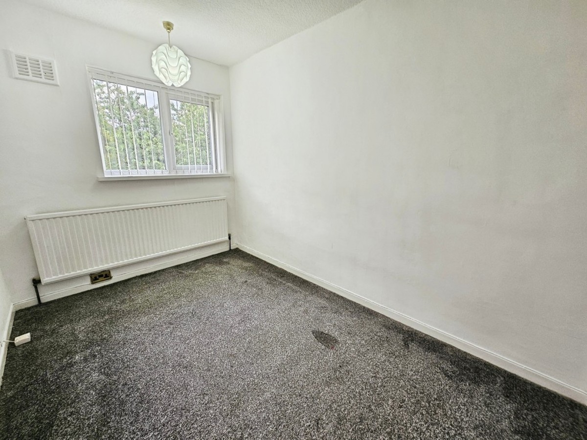 Rowantree Drive, Idle