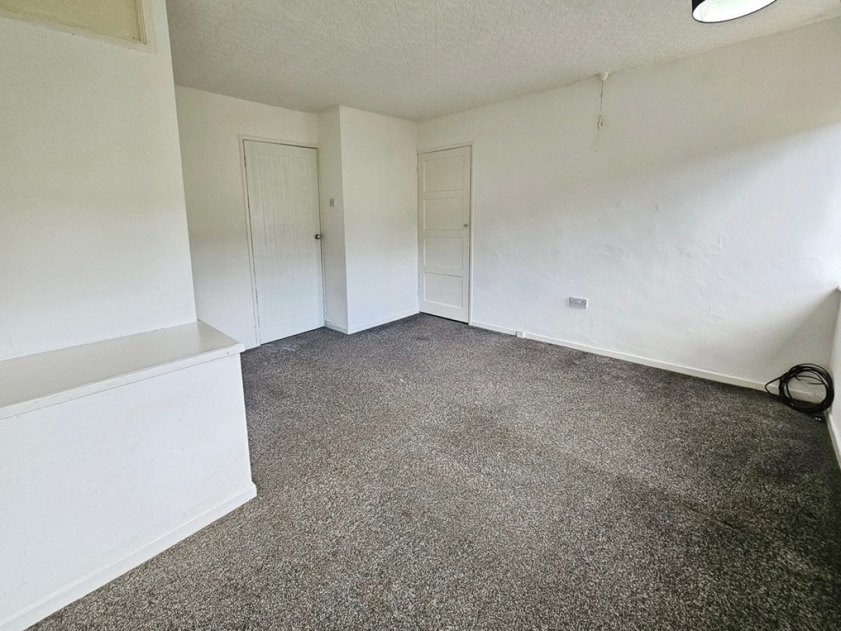 Rowantree Drive, Idle