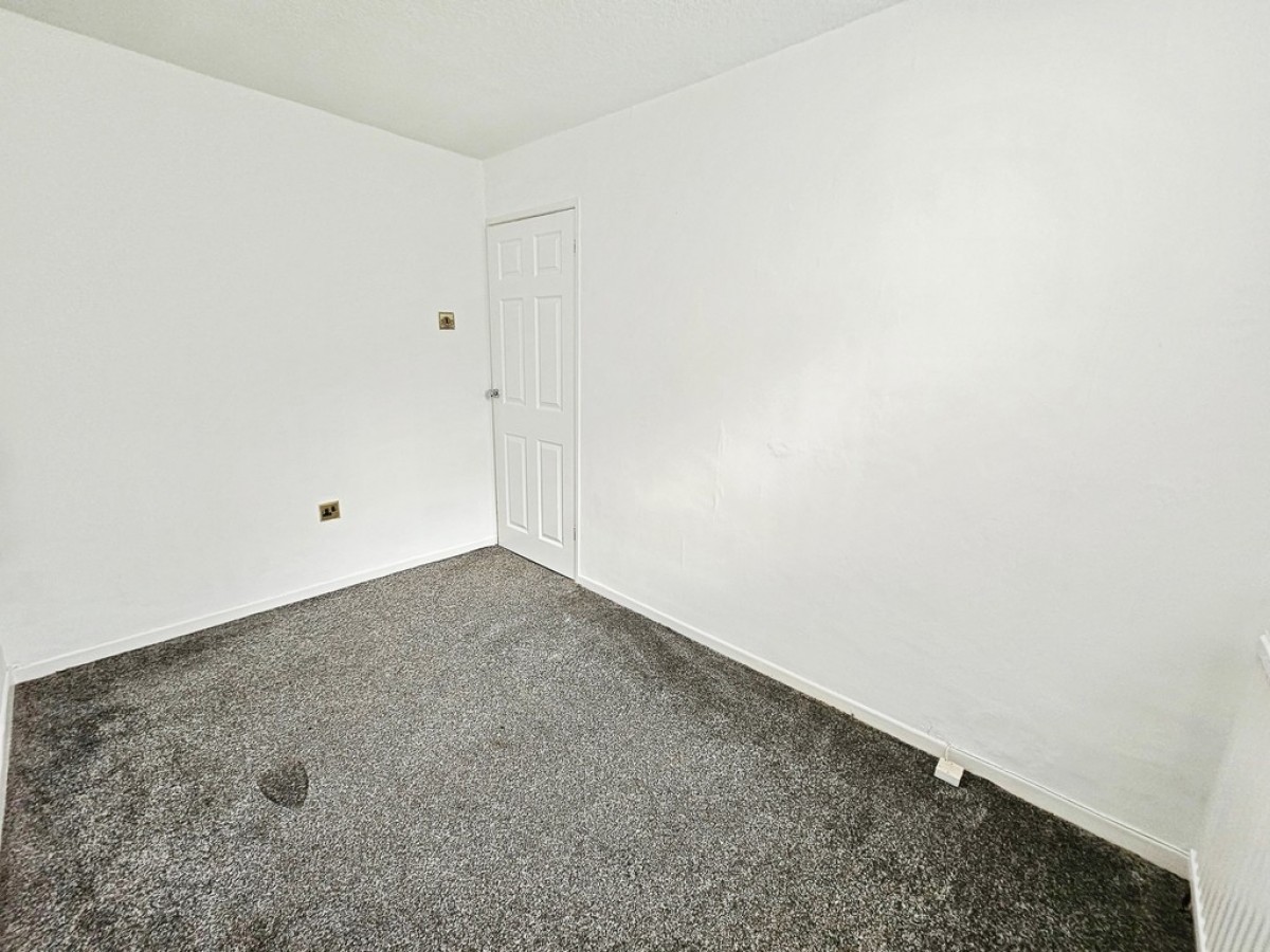 Rowantree Drive, Idle