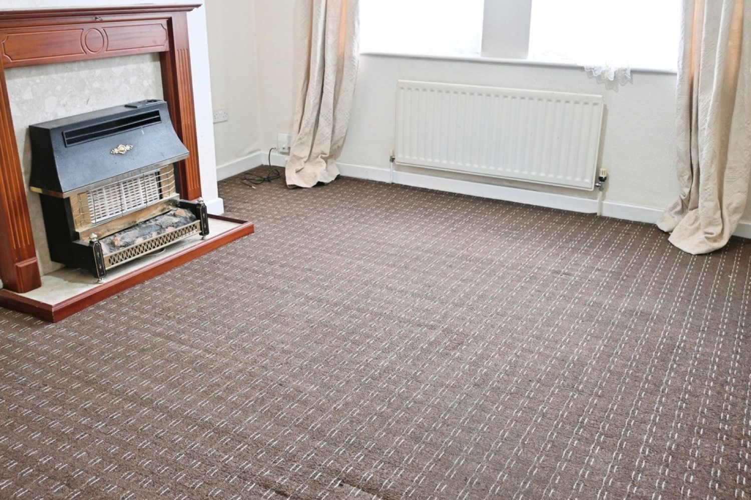 3 bedroom House in Hazelwood Road, Haworth Road , Bradford