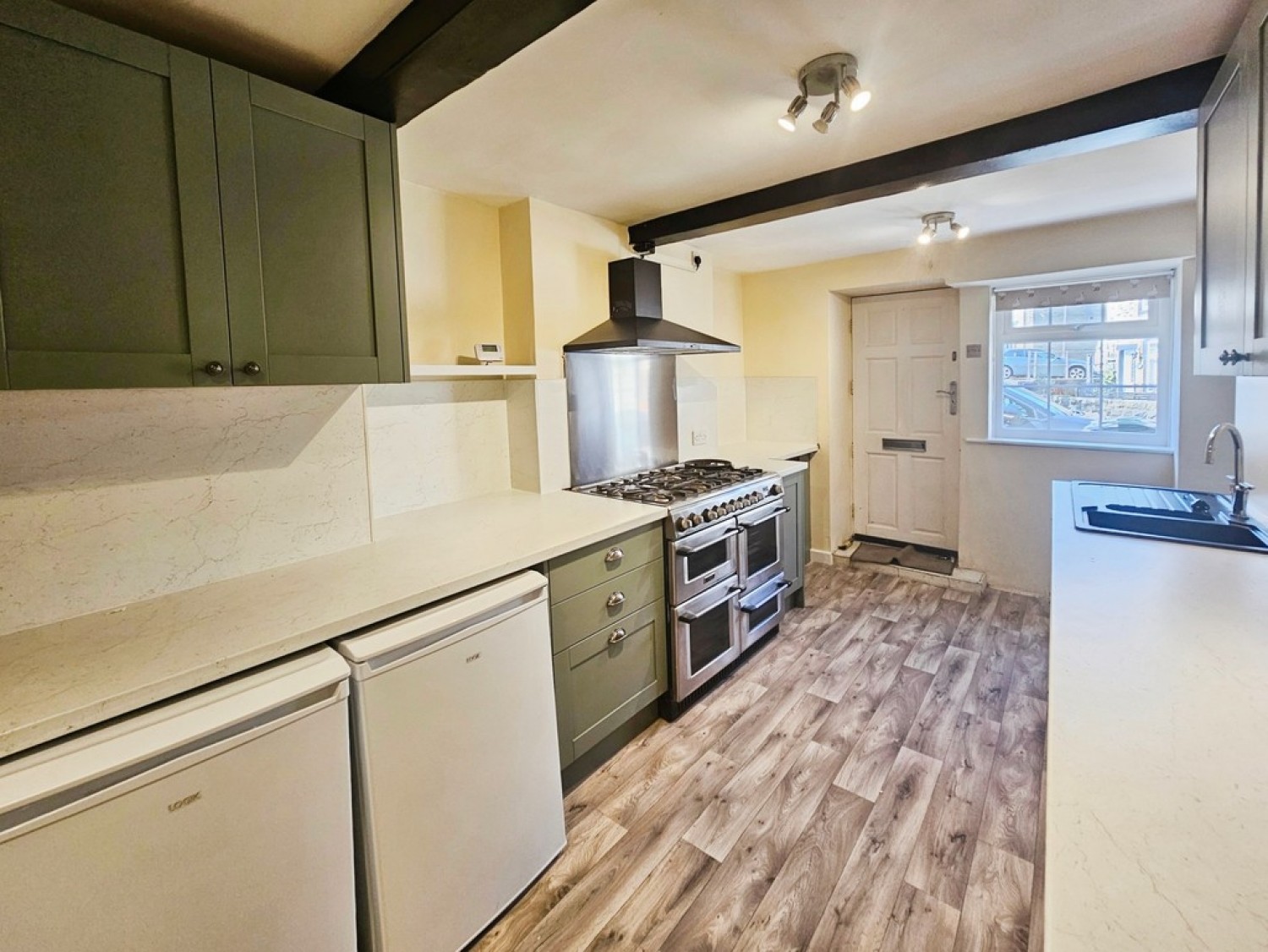 3 bedroom House for Letting North Fold, Idle, Bradford